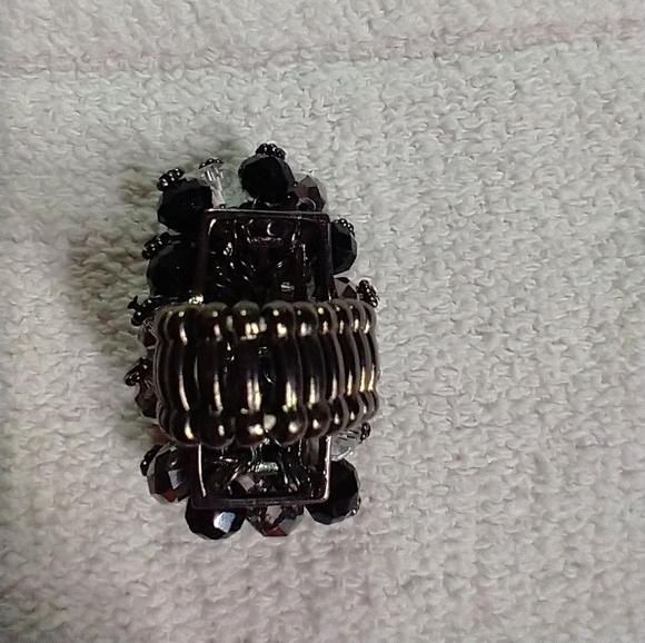 Large cocktail black and clear stretch ring beaded 8 - Picture 4 of 5